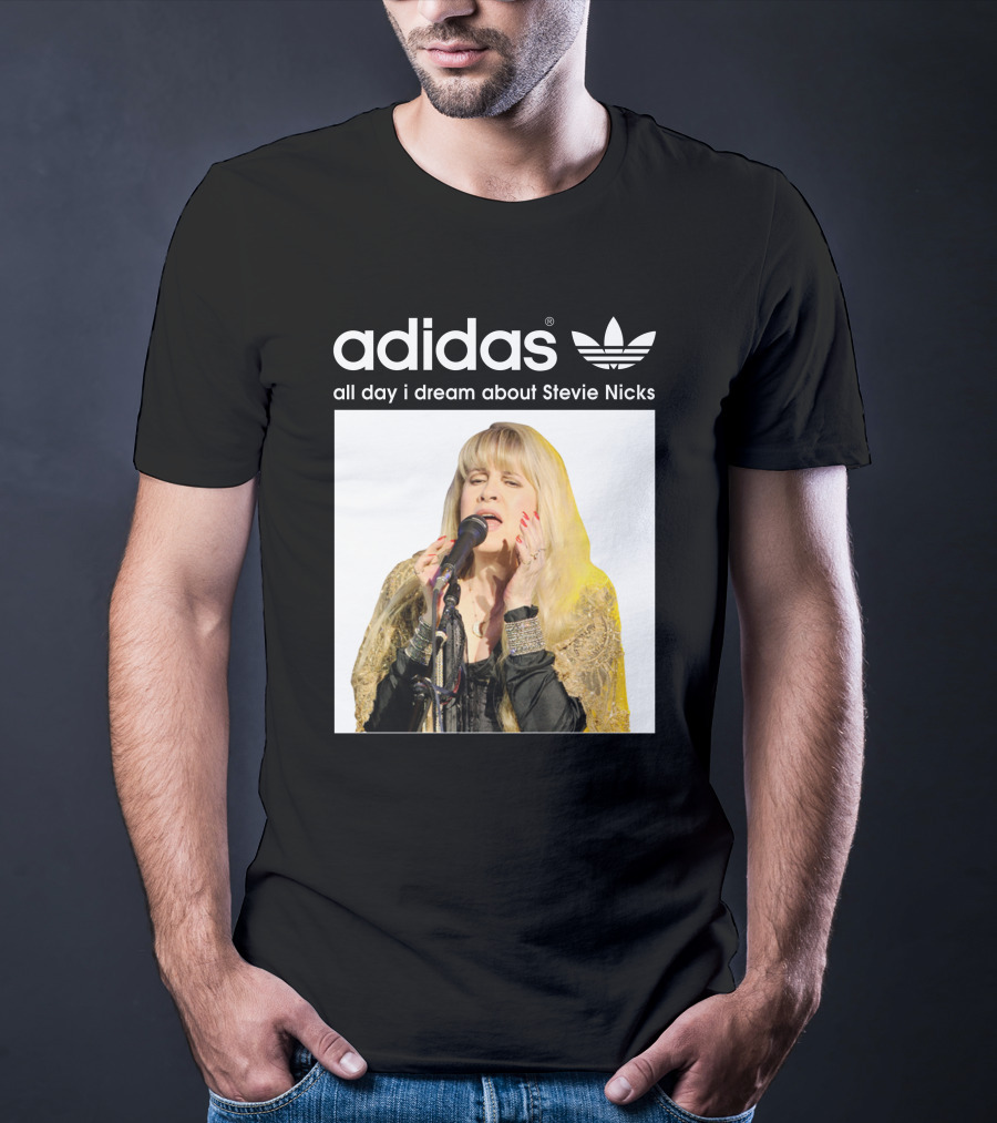 Style FM 26 Fleetwood Mac Vocalist Performance T-Shirt