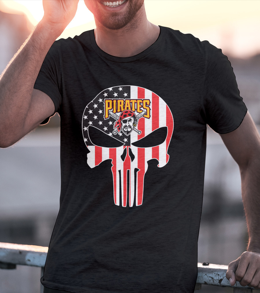 Pirates Skull American Flag T-Shirt