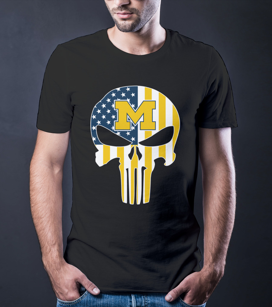Michigan Wolverines M Logo Skull American Flag T-Shirt