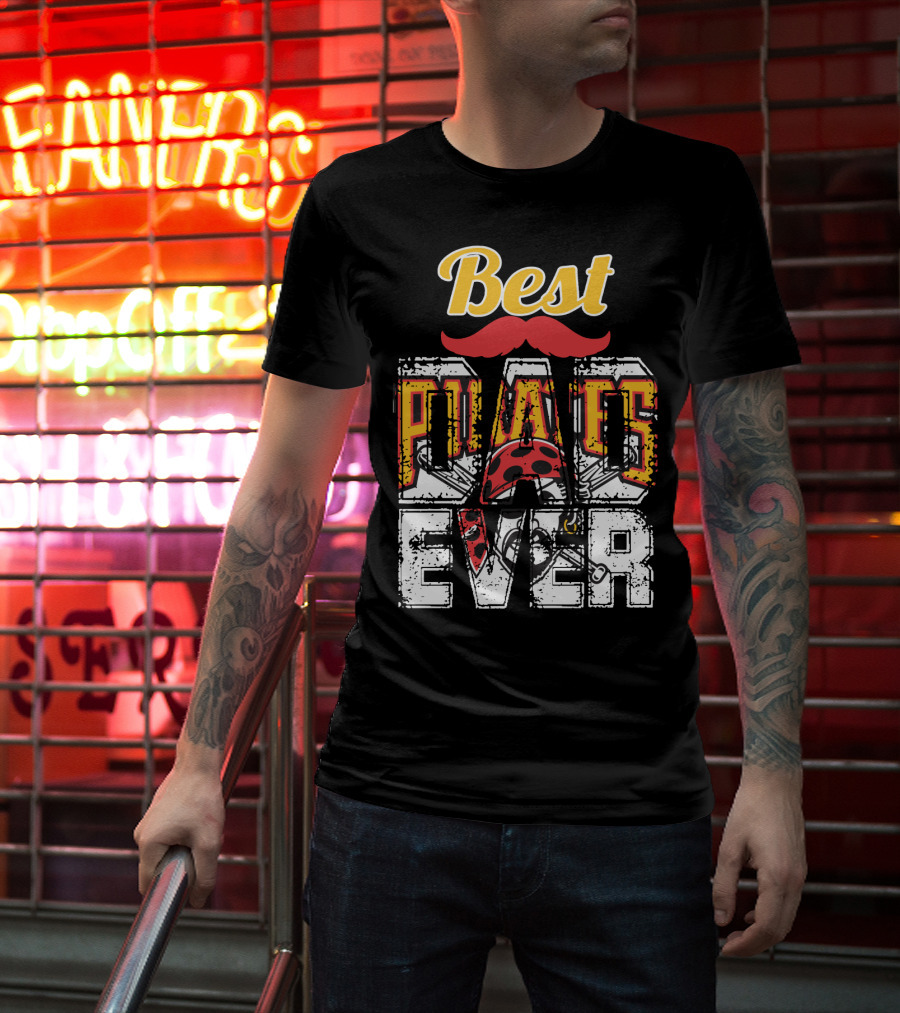 Best Pirates Dad Ever T-Shirt
