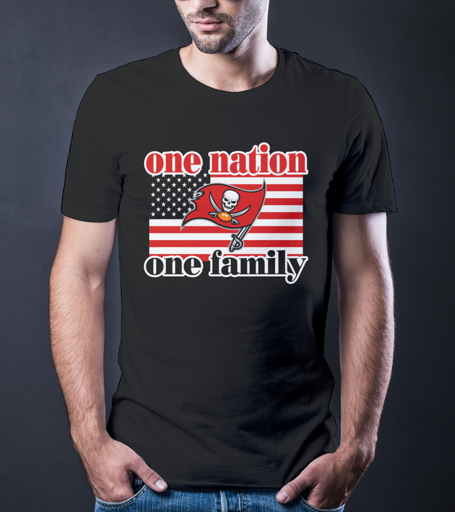 One Nation One Family Tampa Bay Buccaneers American Flag T-Shirt