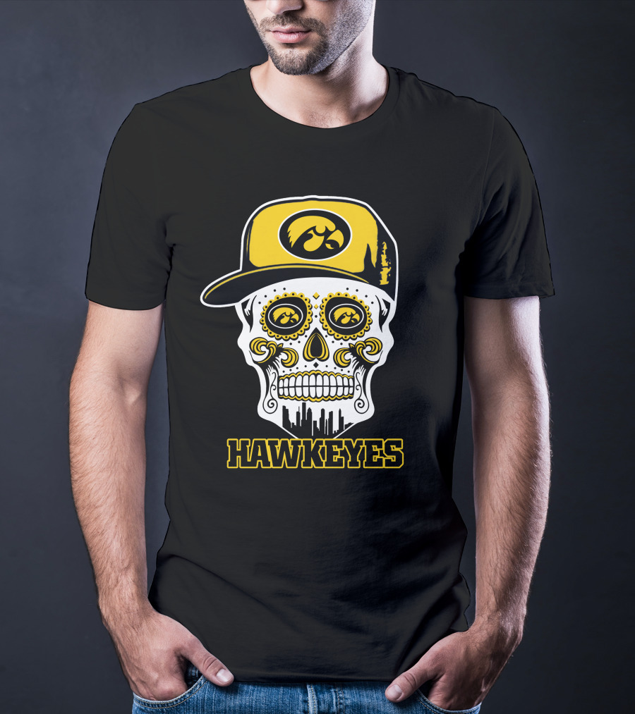 Iowa Hawkeyes Skull With Cap And City Skyline T-Shirt