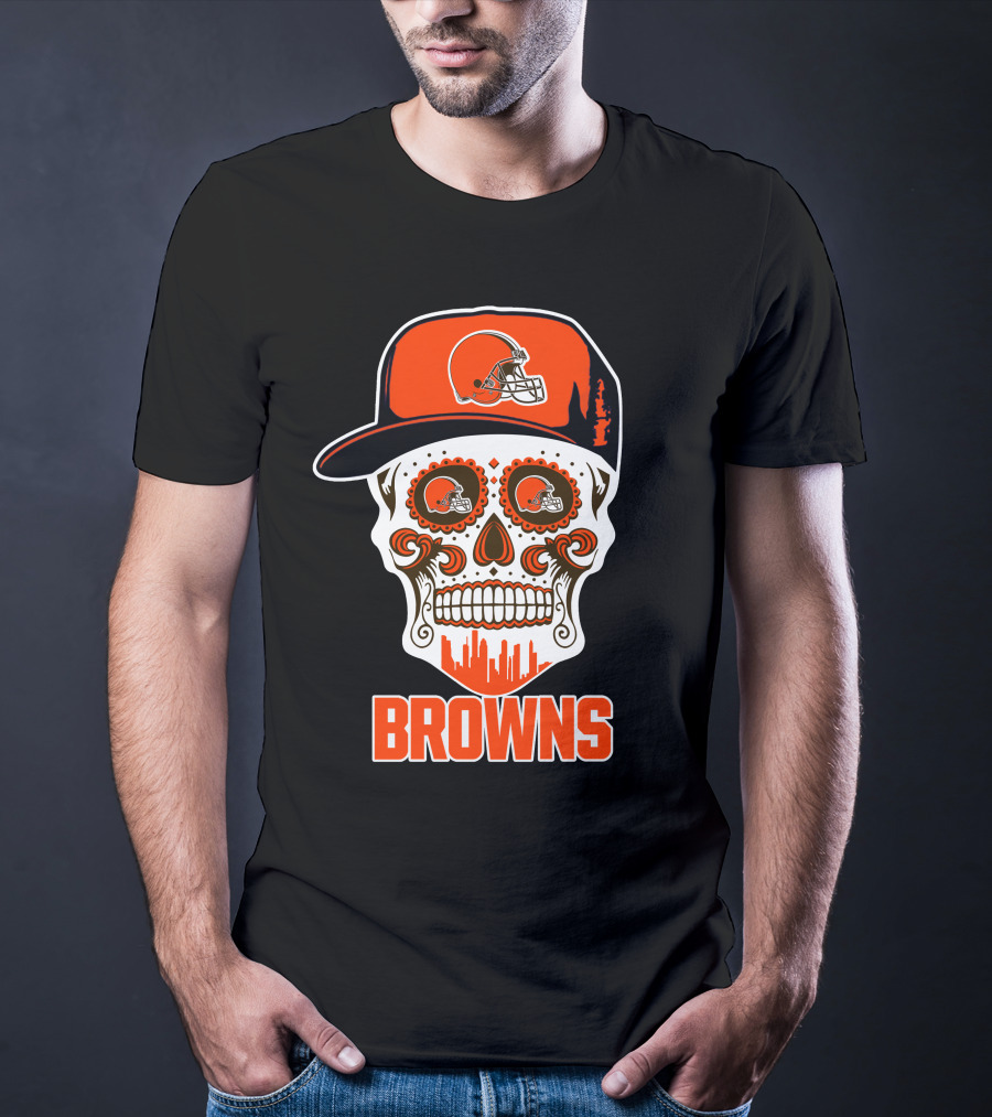 Cleveland Browns Sugar Skull With Orange Helmet And Brow Skyline T-Shirt