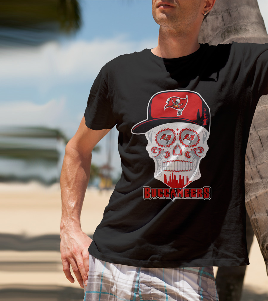 Tampa Bay Buccaneers Skull With Hat T-Shirt