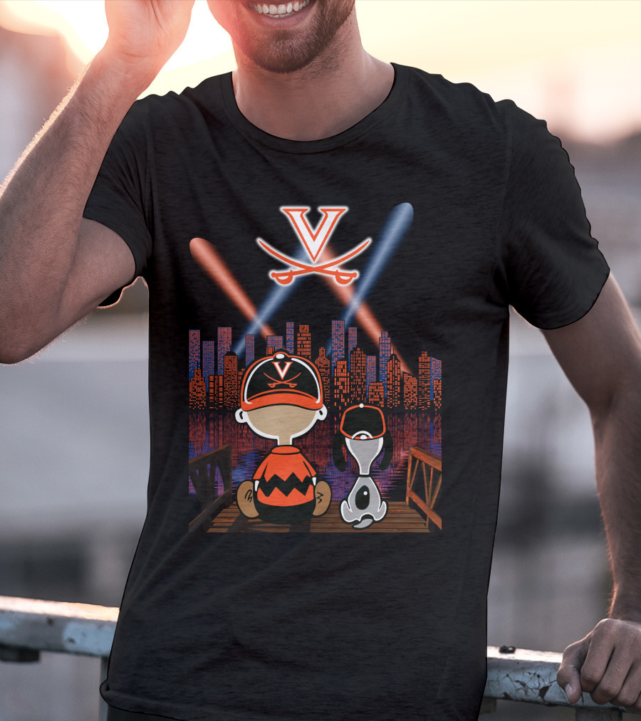 Virginia Cavaliers Snoopy City Night Skyline T-Shirt