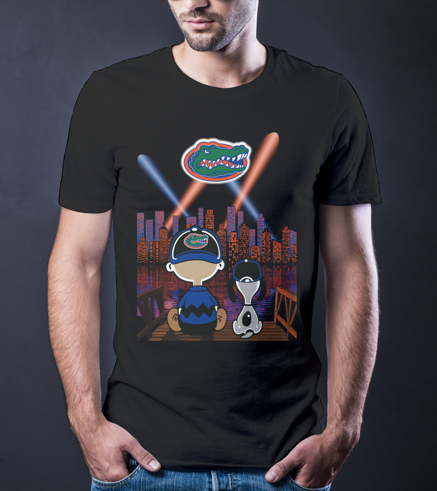 Florida Gators Cityscape At Night With Mascot And Skyline T-Shirt
