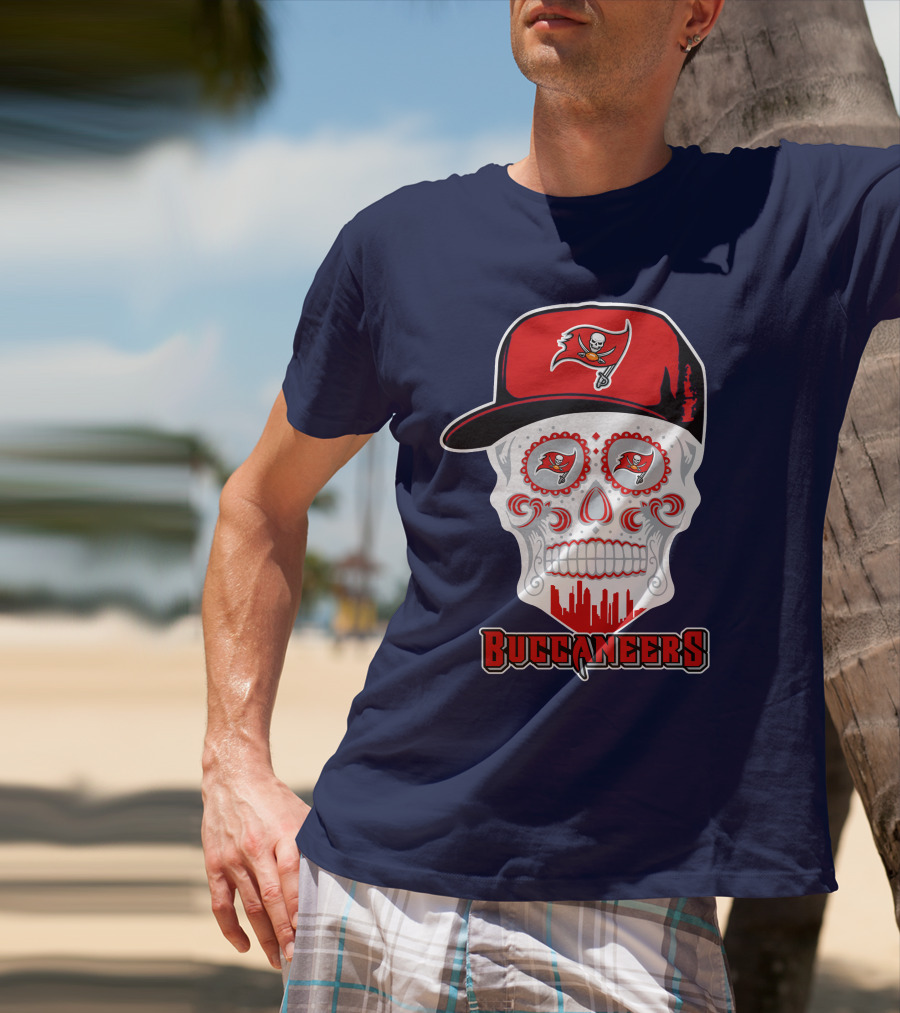 Buccaneers Skull With Hat T-Shirt