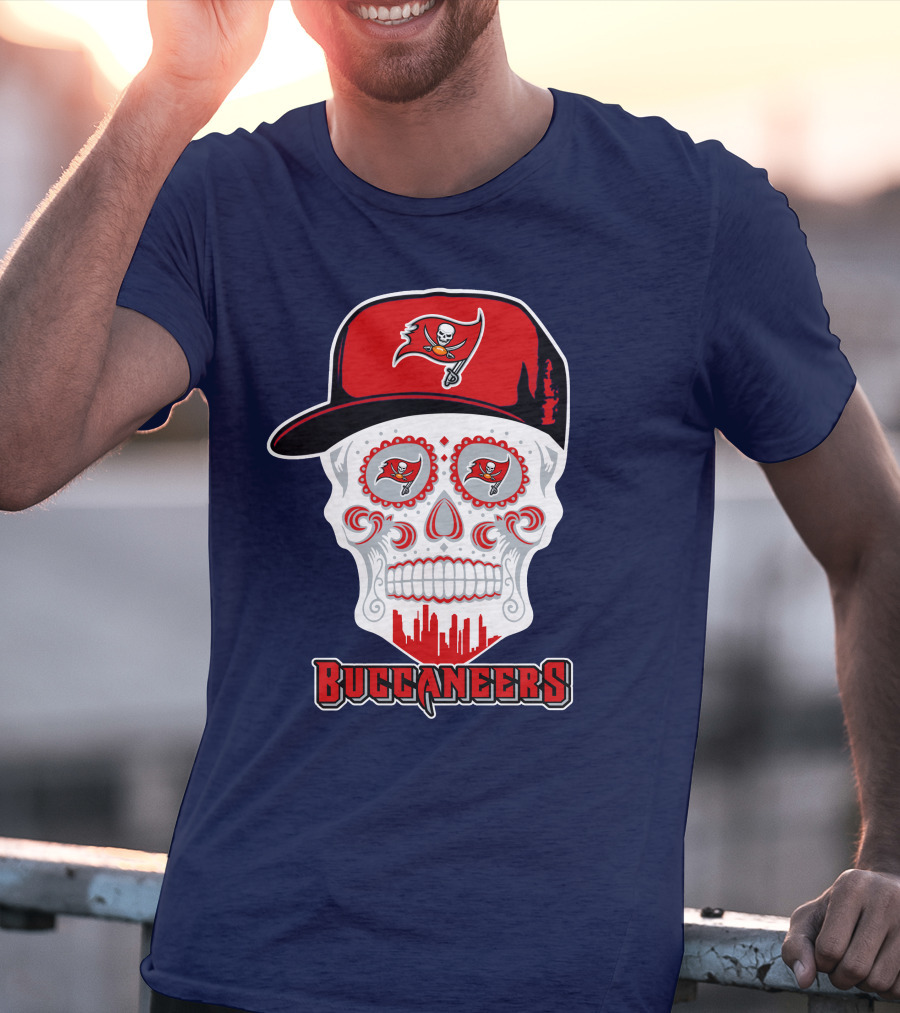 Buccaneers Skull With Hat T-Shirt