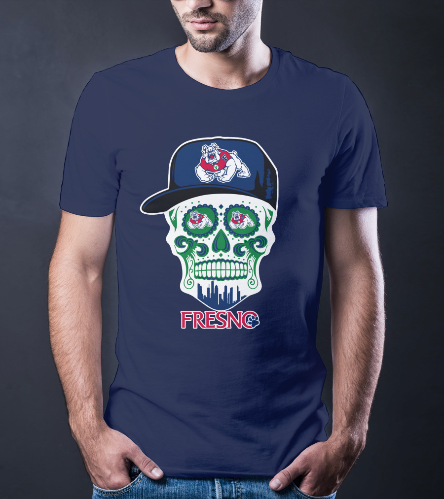 Fresno State Bulldogs Skull Artwork With Bulldog Hat And City Skyline T-Shirt
