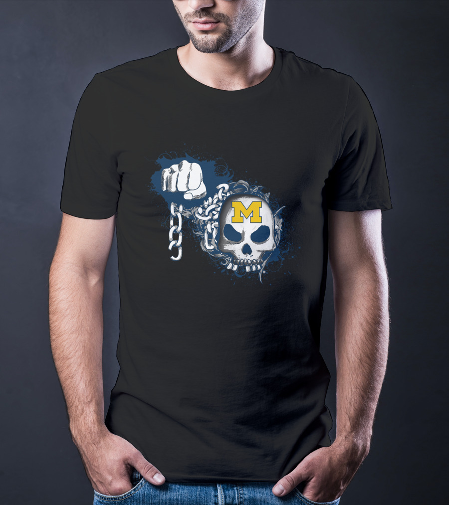 Michigan Wolverines Skull Logo With Chain And Fist T-Shirt