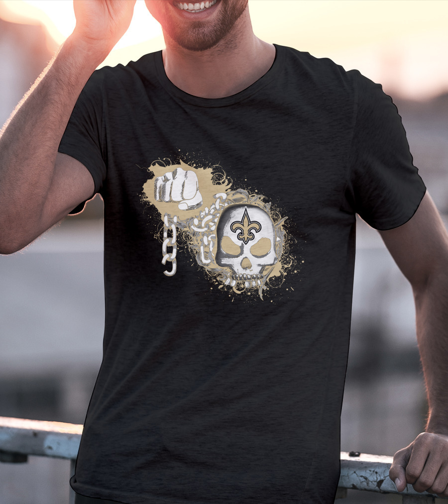 Skull Fist Chain New Orleans Saints Fleur-De-Lis T-Shirt
