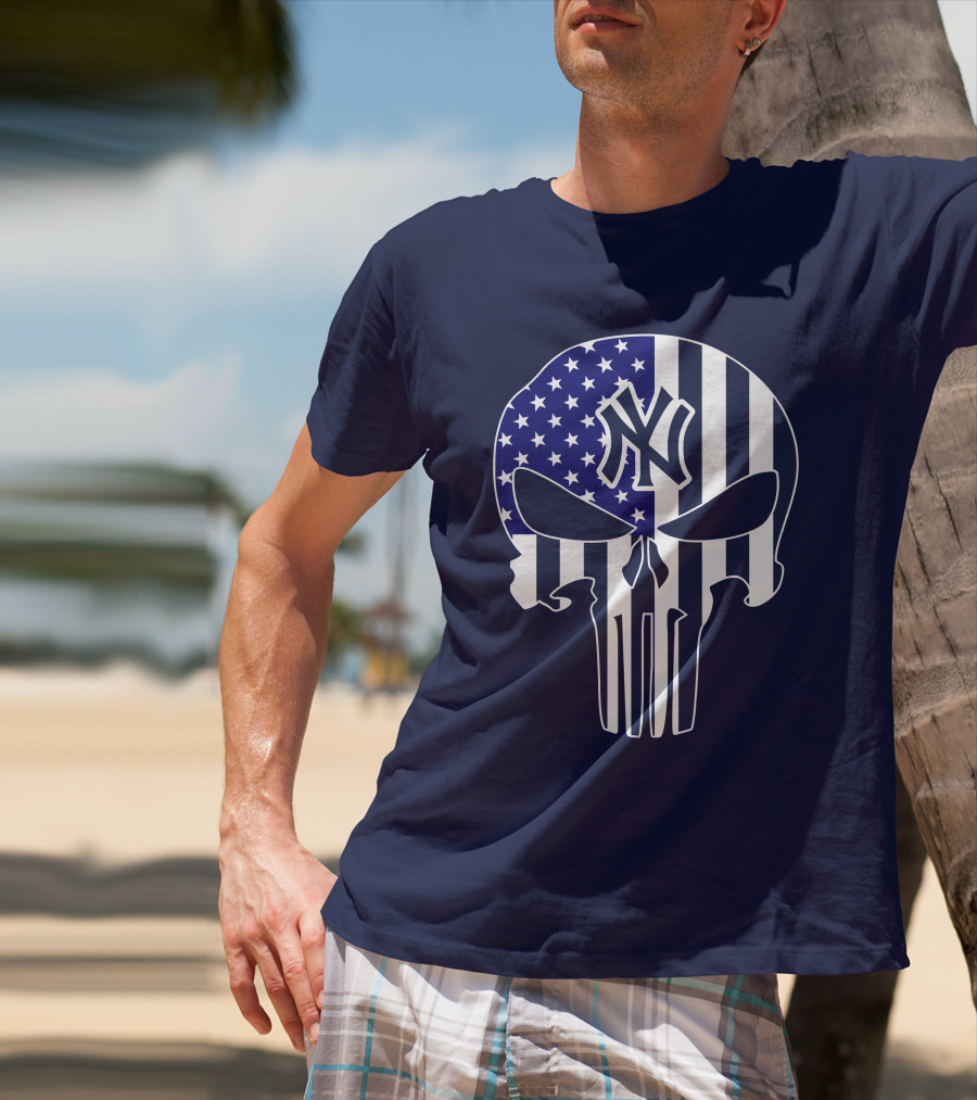 Yankees Logo American Flag Punisher Skull 1 T-Shirt
