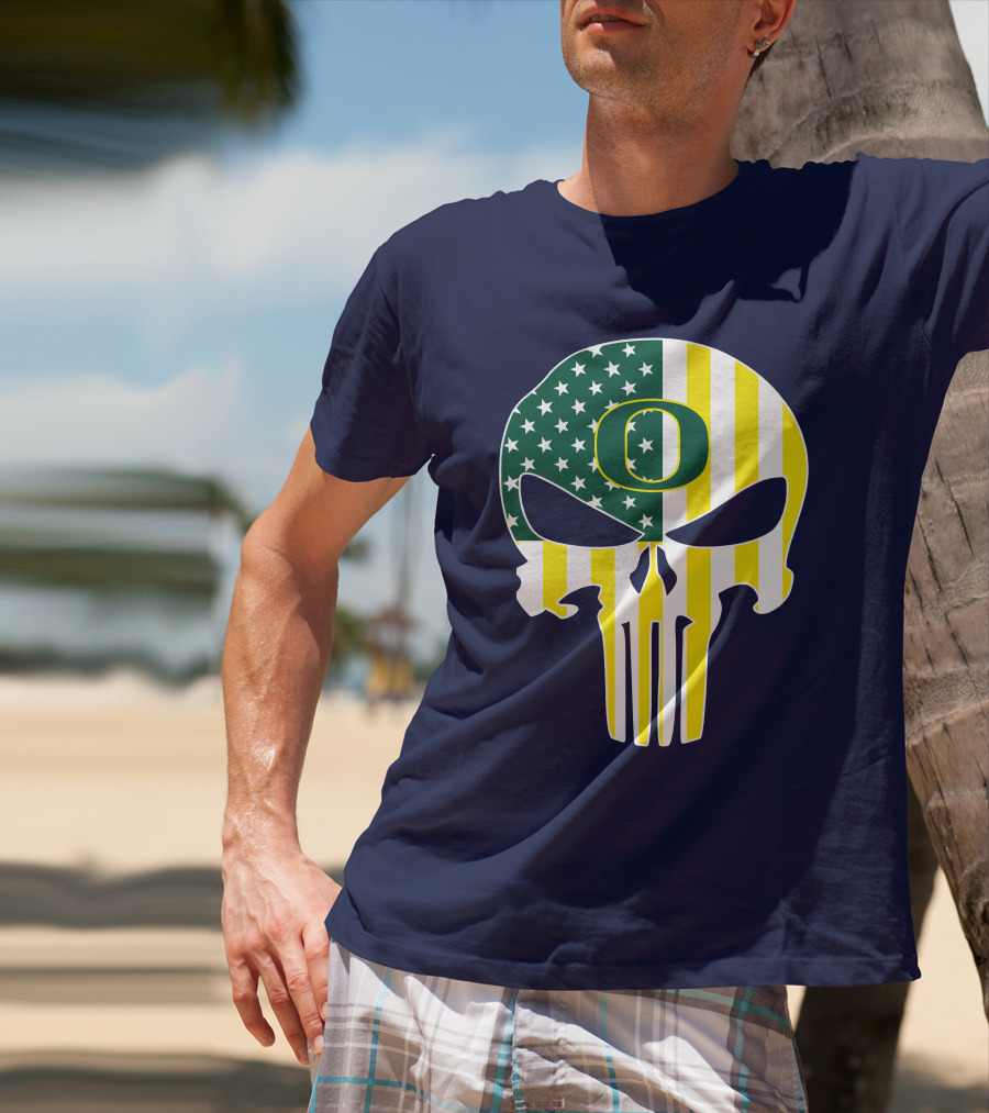 Oregon Ducks Punisher Skull American Flag T-Shirt