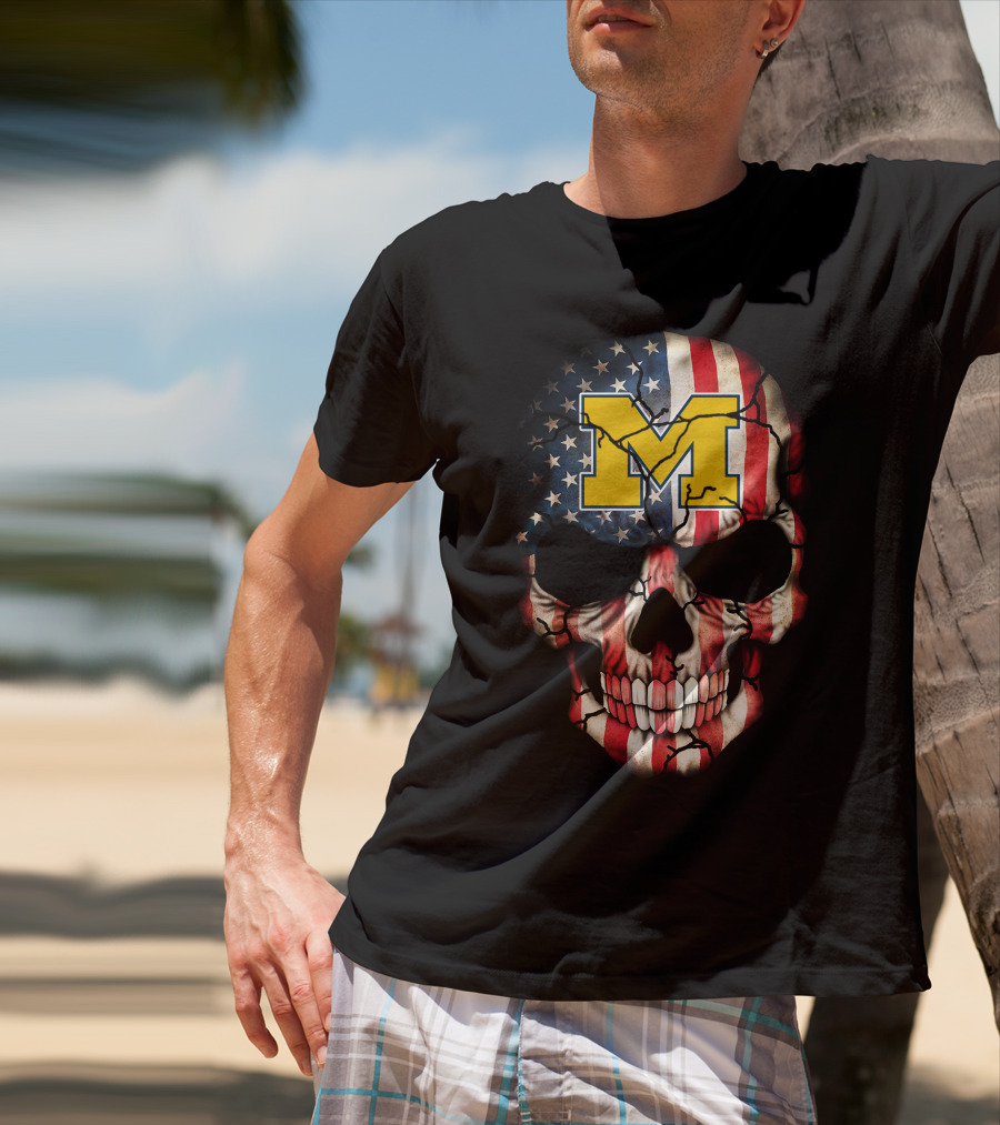 Michigan Wolverines American Flag Skull 67 T-Shirt