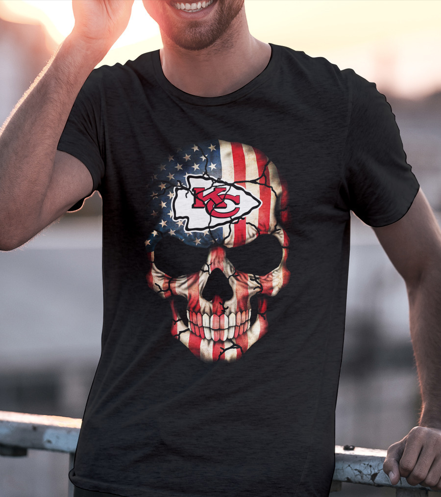 Kansas City Chiefs American Flag Skull T-Shirt