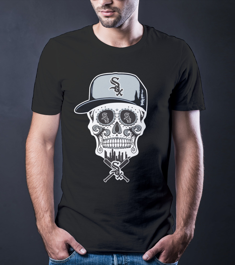 Chicago White Sox Skull With Cap And Crossed Bats T-Shirt
