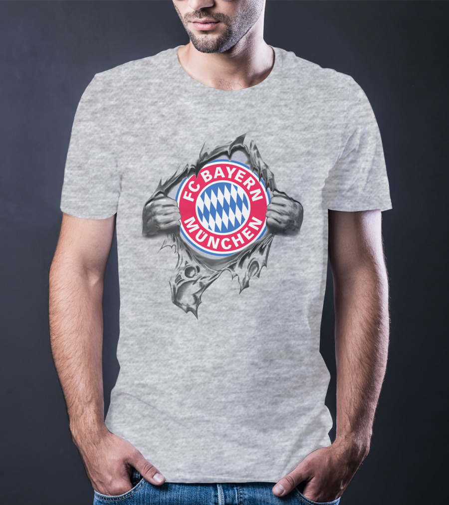 Fc Bayern München Super Fan Crest T-Shirt