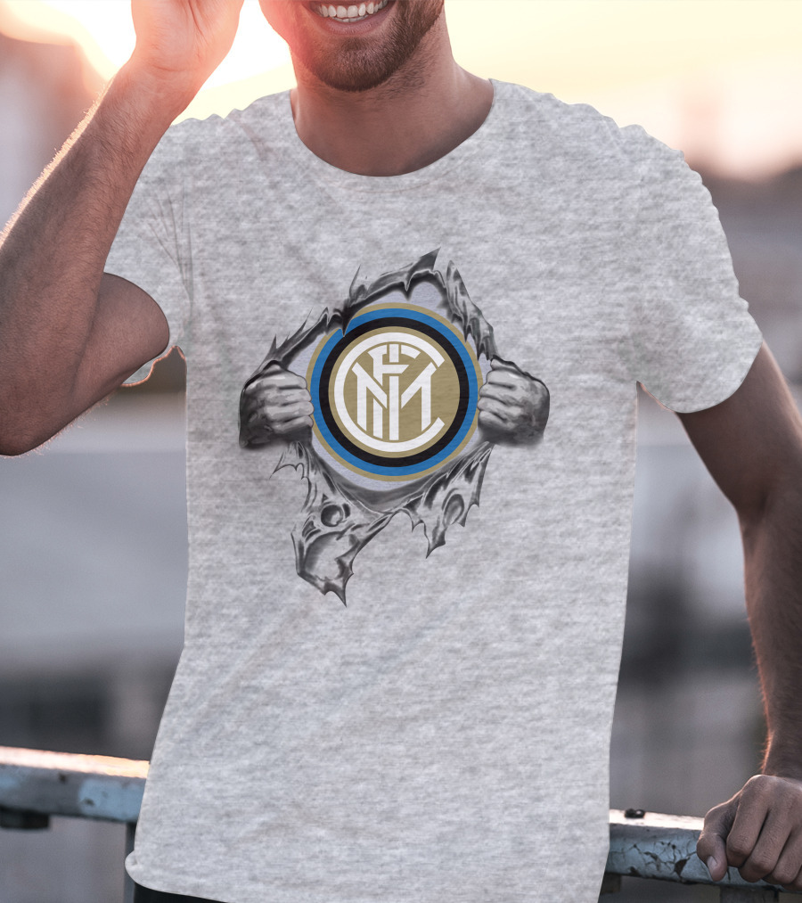 Inter Milan Super Fan 296 Iconic Club Logo Tear T-Shirt
