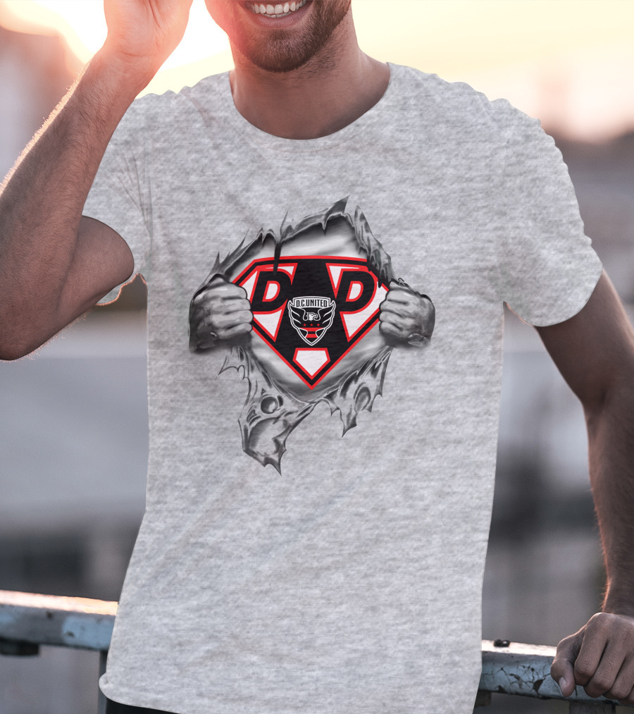 D.c. United Super Dad Shield With Emblem And Hands T-Shirt