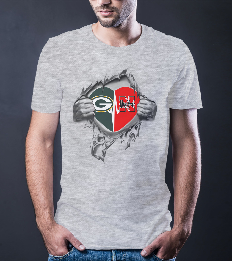 Packers Nebraska Cornhuskers Heart Hands Tearing T-Shirt
