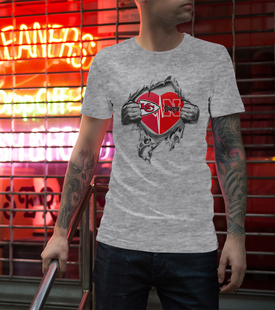 Kansas City Chiefs Nebraska Cornhuskers Heart Logo Tearing T-Shirt