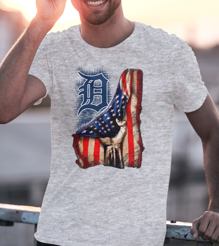 Detroit Tigers American Flag Patriotic Design 230 T-Shirt