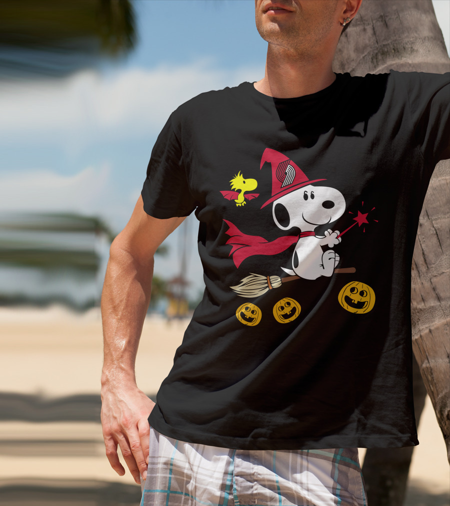 Portland Trail Blazers Happy Halloween Snoopy Witch Broom Woodstock Pumpkins T-Shirt