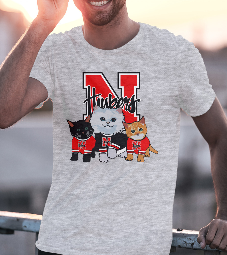 Nebraska Cornhuskers Huskers Cats In Red Jerseys T-Shirt