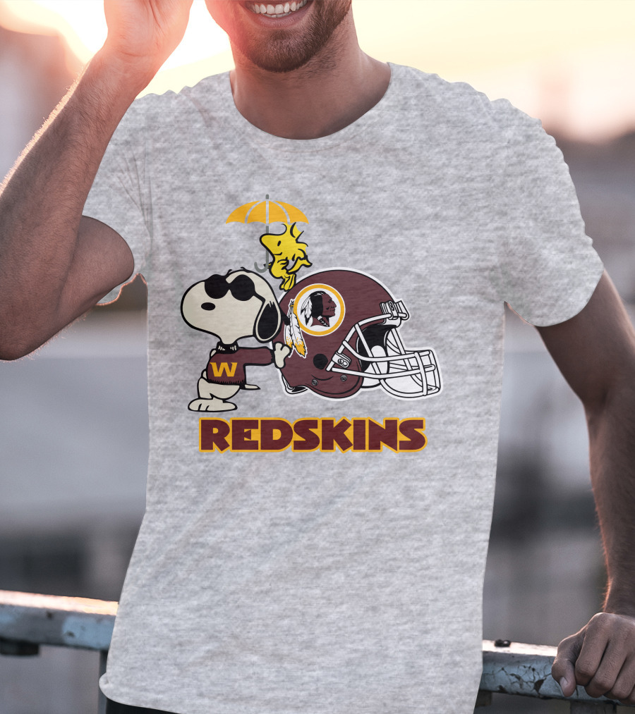 Snoopy Woodstock Redskins Helmet Washington Football Team T-Shirt