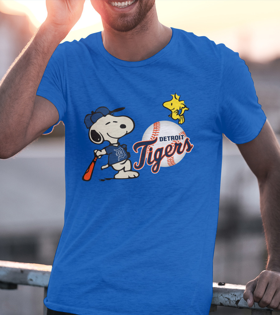 Detroit Tigers Snoopy Woodstock Baseball T-Shirt