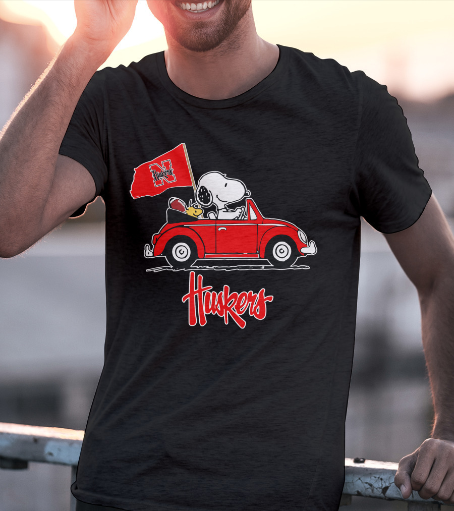 Nebraska Cornhuskers Snoopy Huskers Car Ride T-Shirt