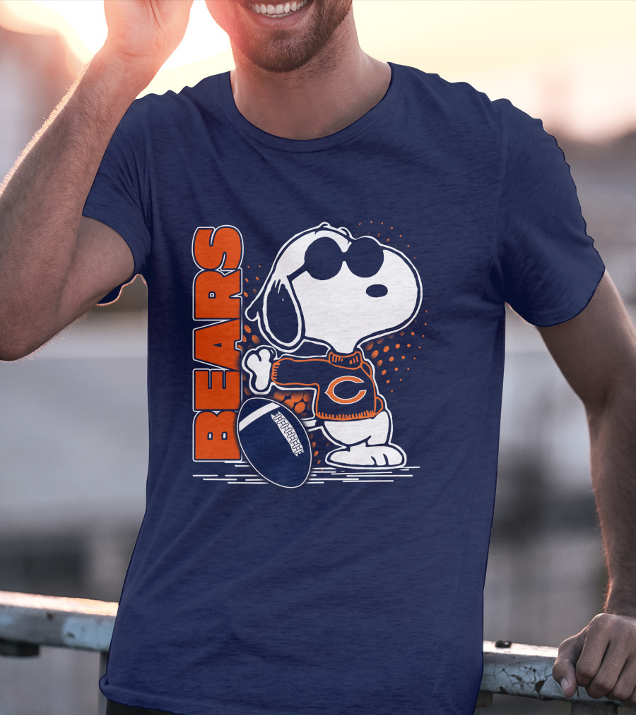 Chicago Bears Snoopy Football Sweater And Sunglasses T-Shirt