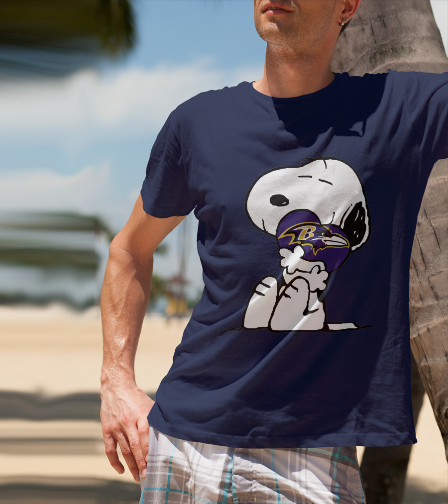 Baltimore Ravens Snoopy Hugging T-Shirt