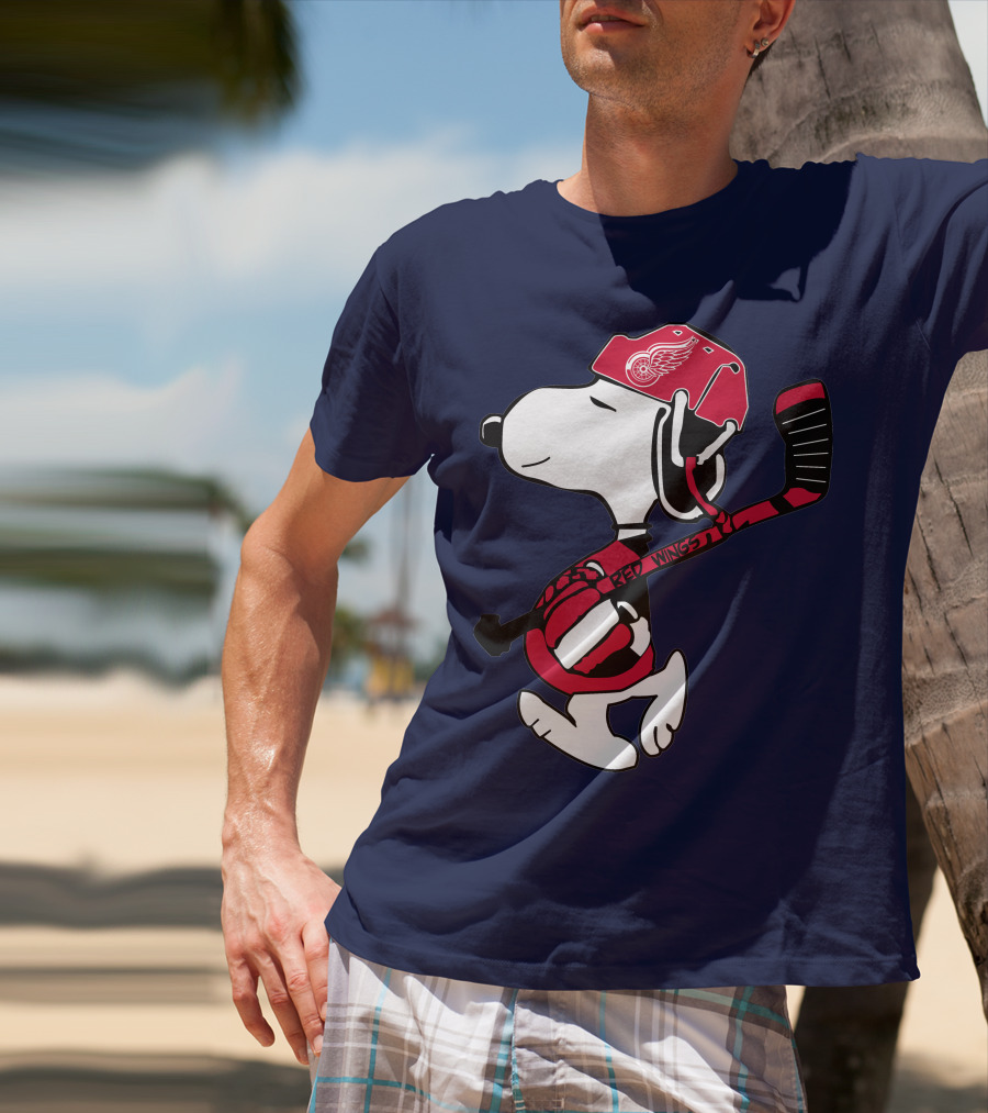 Snoopy Detroit Red Wings Hockey Enthusiast T-Shirt