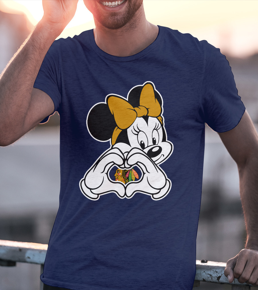 Minnie Mouse Heart Hands Chicago Blackhawks T-Shirt