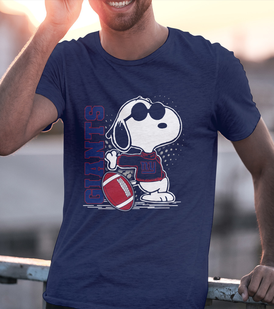 New York Giants Snoopy Football Player Fun Fanwear T-Shirt