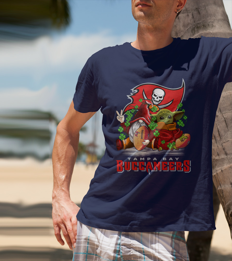 Tampa Bay Buccaneers Gnome And Baby Alien Football Peace T-Shirt