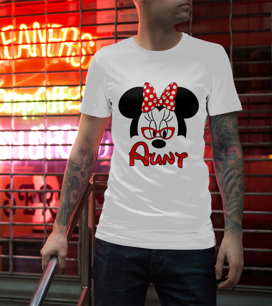 Minnie Mouse Aunt With Red Polka Dot Bow And Glasses T-Shirt