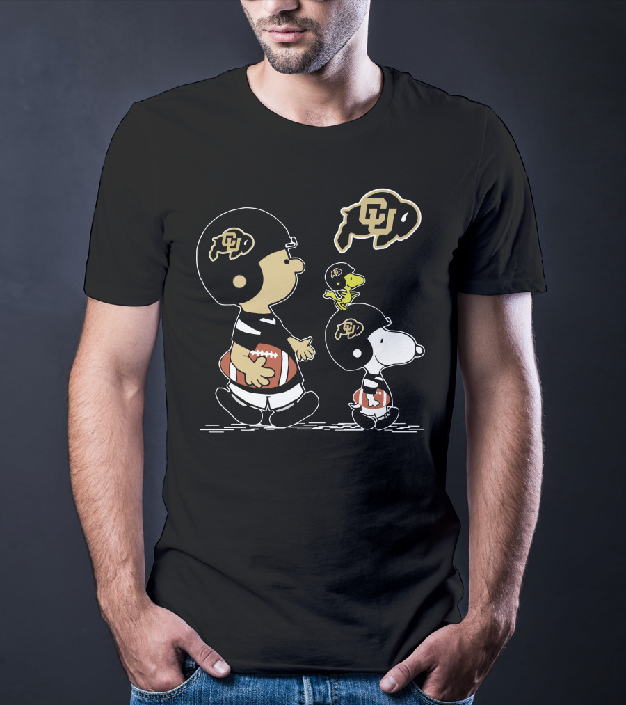 Colorado Buffaloes Charlie Brown Snoopy Football Peanuts Helmet Co T-Shirt