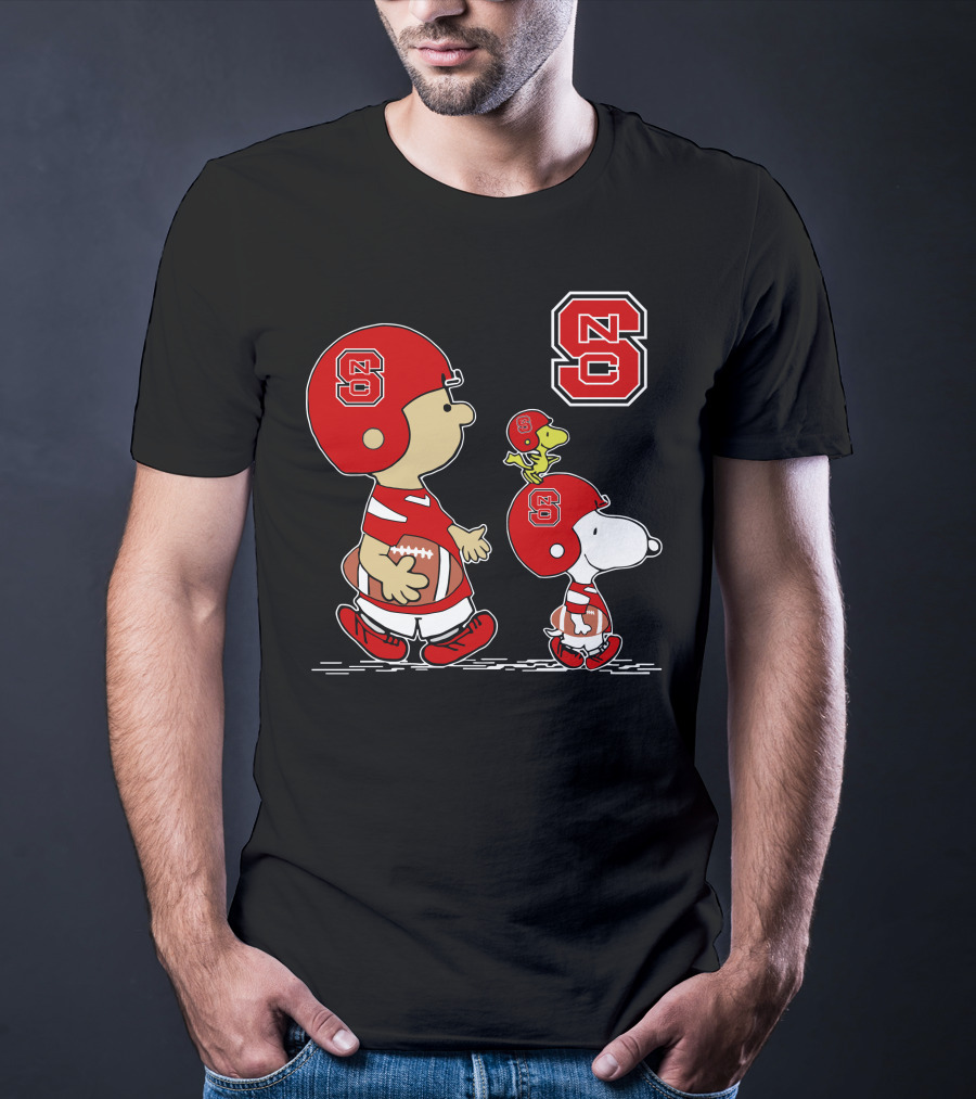 NC State Wolfpack Snoopy Woodstock Football Cartoon T-Shirt