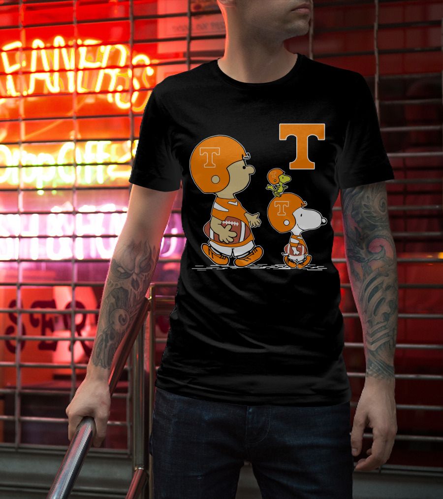 Tennessee Volunteers Peanuts Characters Football Helmet Charlie Brown Snoopy Woodstock T-Shirt