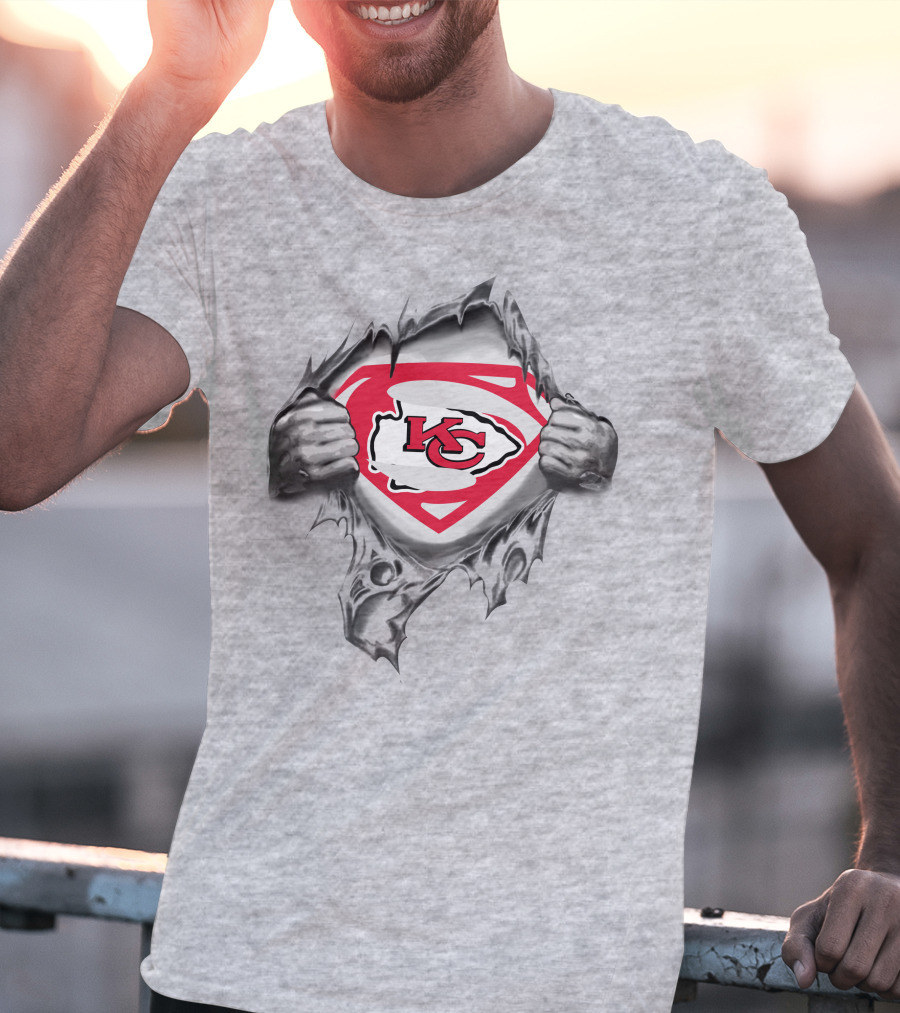 Kansas City Chiefs Superman Logo Shield Tear T-Shirt