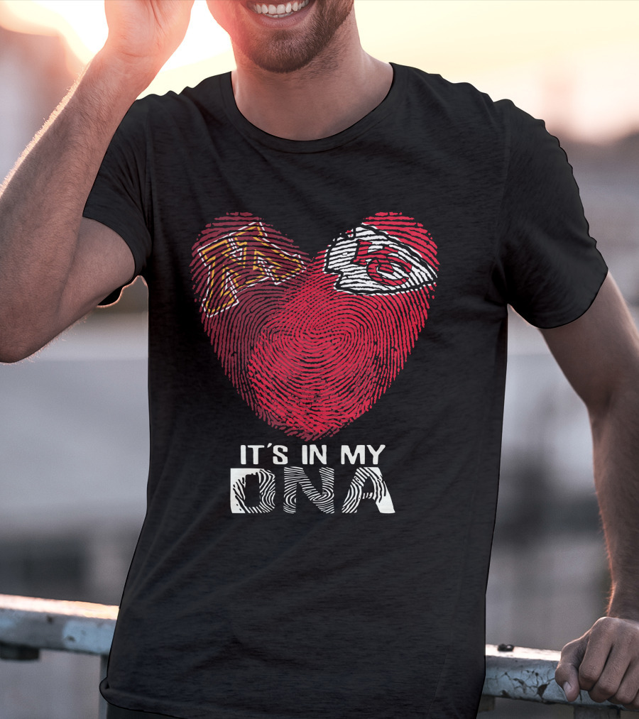 Minnesota Golden Gophers And Chiefs It's In My Dna Fingerprint Heart T-Shirt