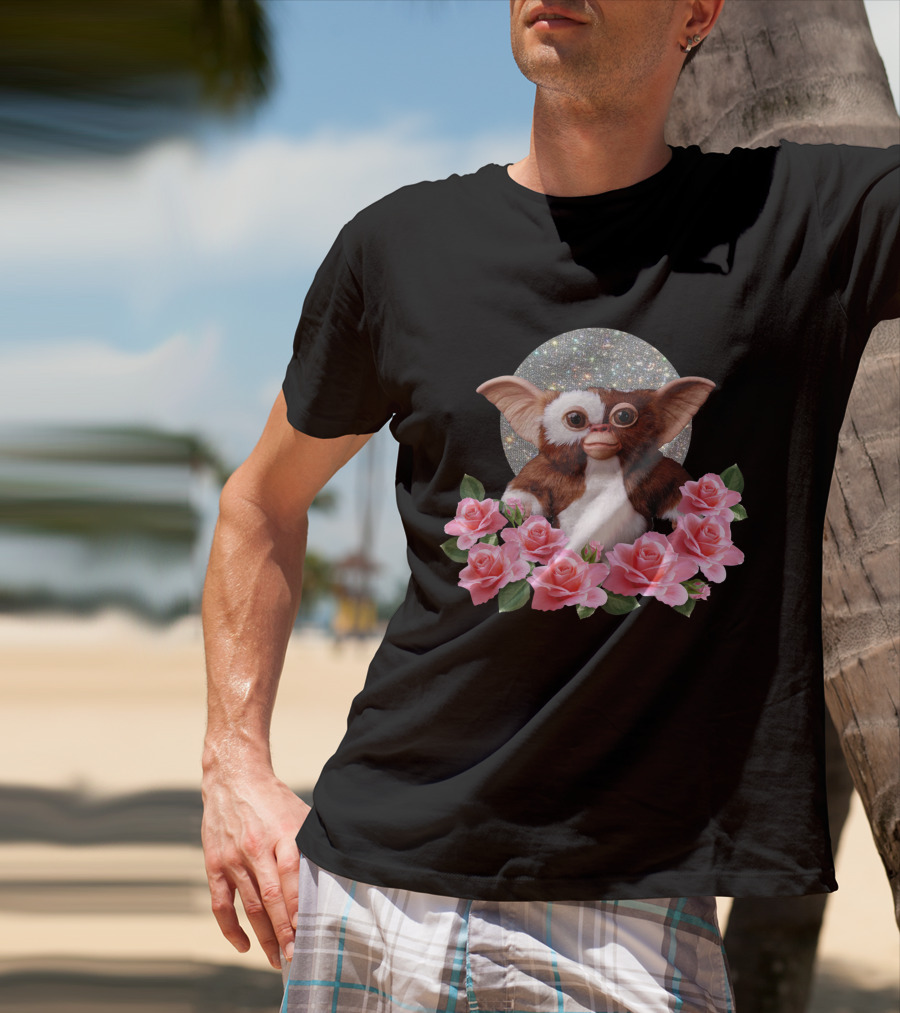 Mogwai Gizmo Glitter Moon With Pink Roses T-Shirt