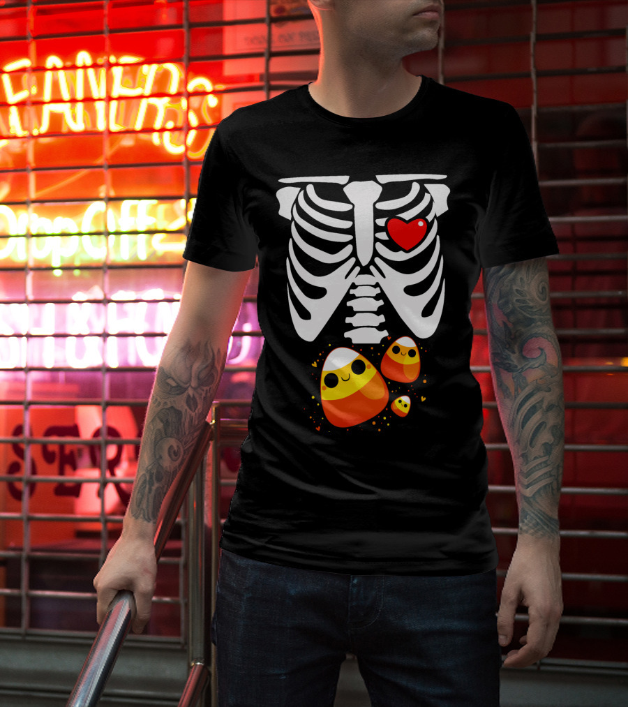 Skeleton Ribs Heart With Cute Candy Corn Halloween Food T-Shirt