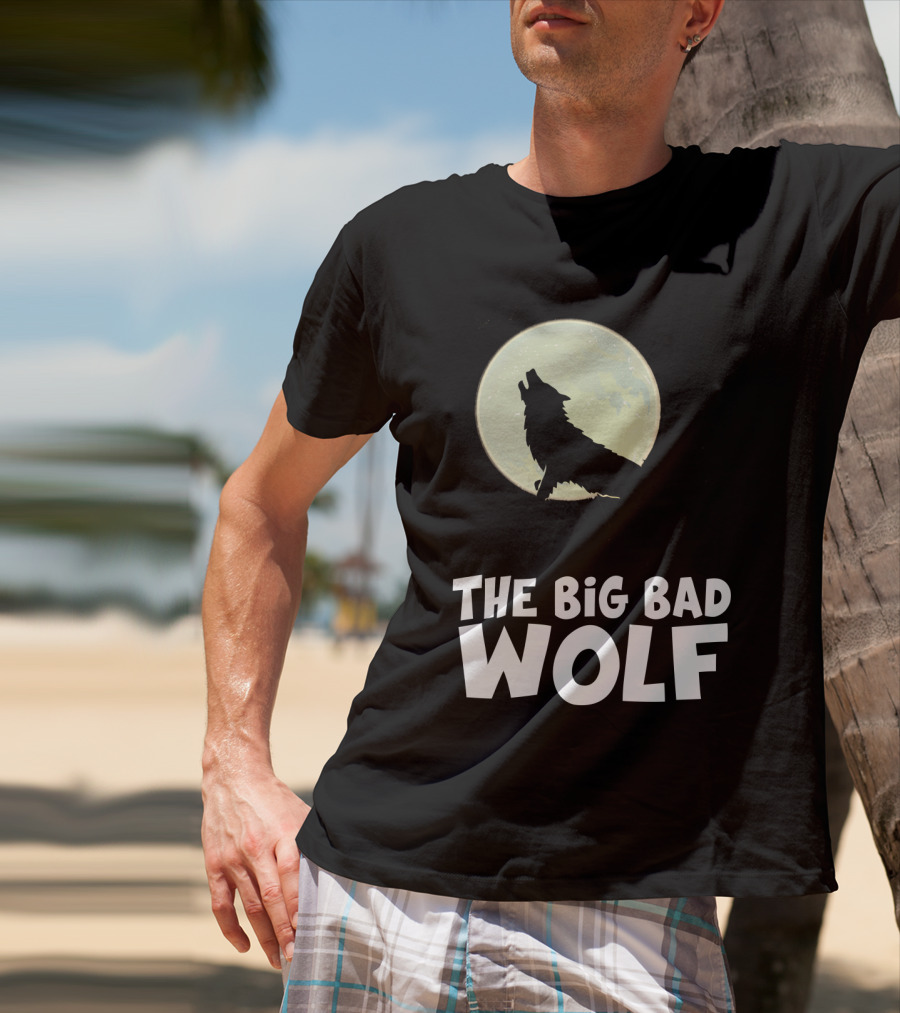 The Big Bad Wolf Howling At Moon With Flying Bat Halloween T-Shirt