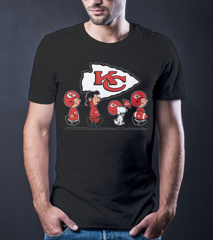 Snoopy Peanuts Kansas City Chiefs NFL Team Spirit T-Shirt