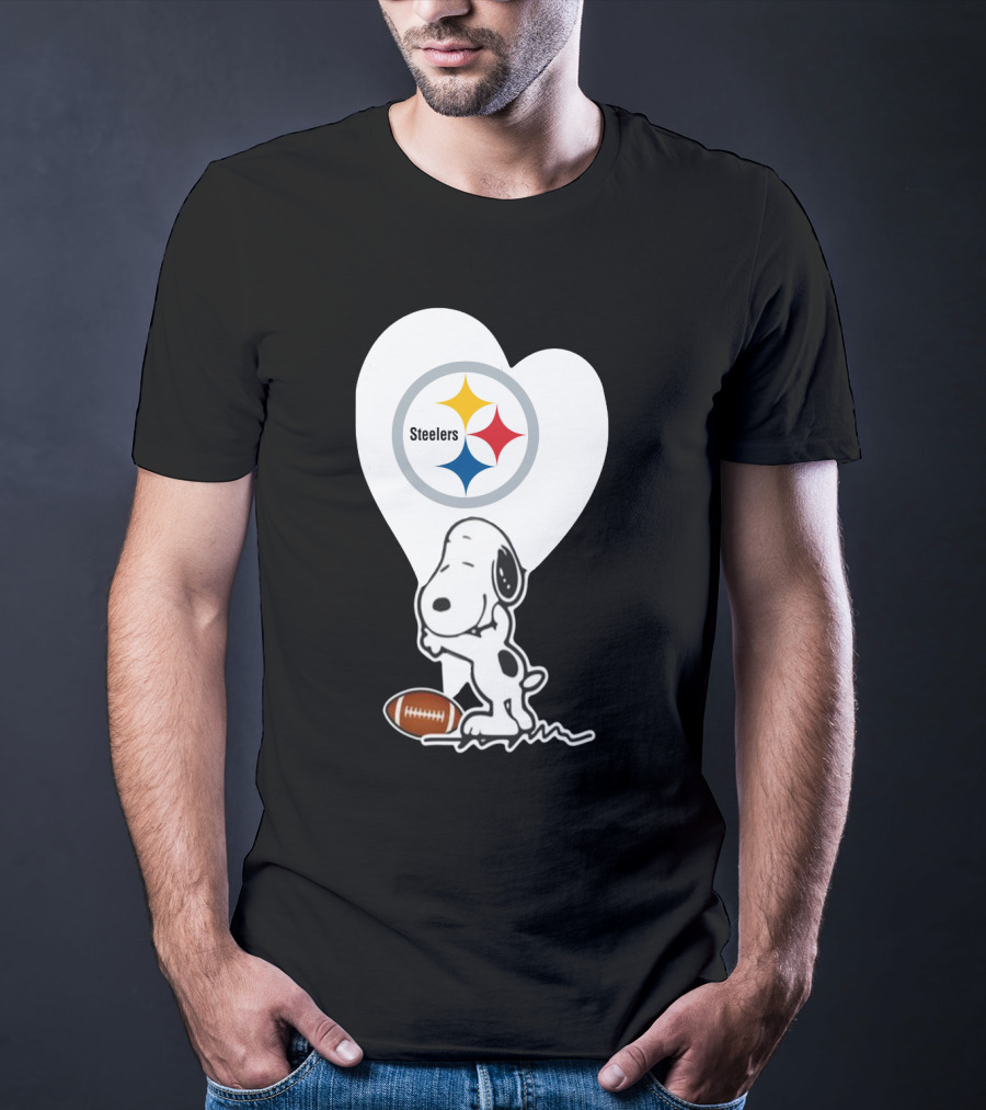 Pittsburgh Steelers Snoopy Heart And Football T-Shirt