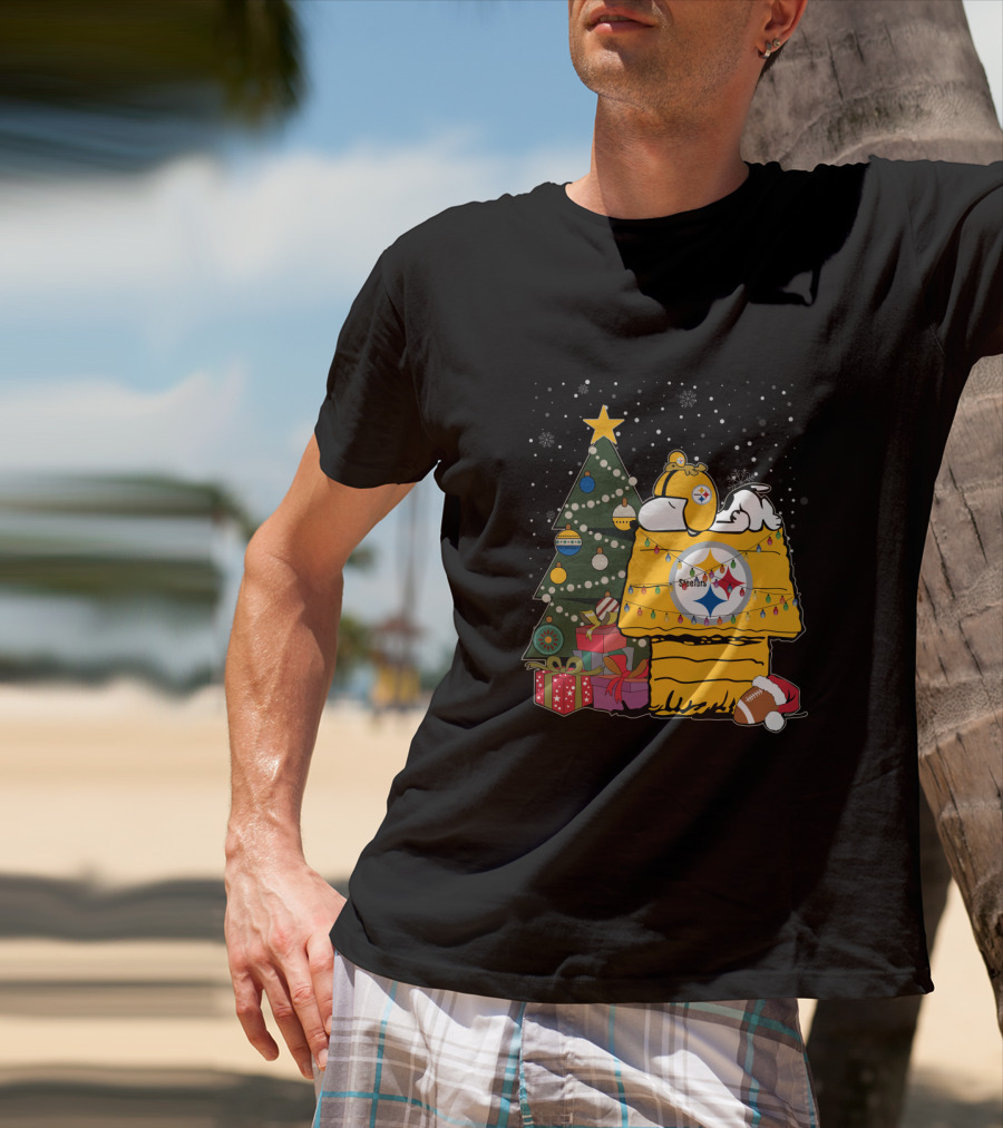 Pittsburgh Steelers Christmas Snoopy Doghouse Festive Holiday Scene T-Shirt