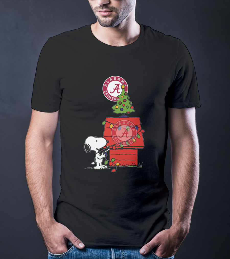 Alabama Crimson Tide Snoopy Christmas Tree T-Shirt
